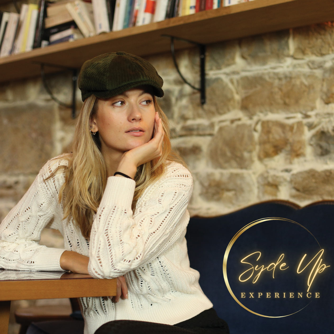 Cappello Retrò in Velluto